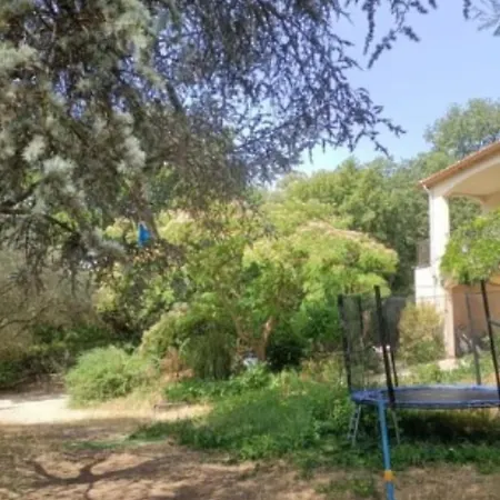 Villa With Forest, Pool, Air Conditioning And Large Garden *