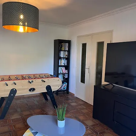 Villa With Forest, Pool, Air Conditioning And Large Garden Saint-Georges-dʼOrques